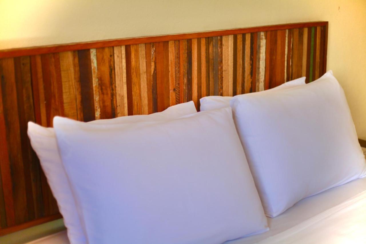 Colonial Hotel อิลญาเบลา ภายนอก รูปภาพ